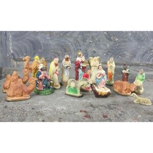 Vintage Italian Christmas Nativity Set, 17 pieces, chalkware made in Italy